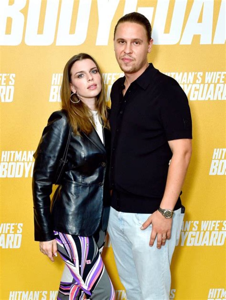 10 Interesting Facts on Julia Foxs Pilot Husband Peter Artemiev ·