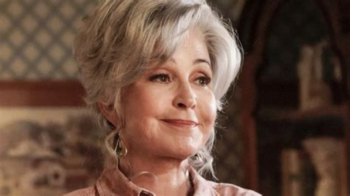 Annie Potts's Journey As A Mother And Its Impact