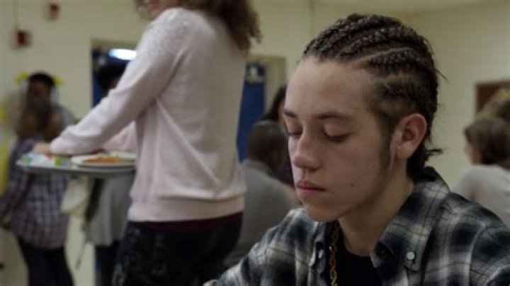 Carl From Shameless With Braids: A Unique Style Statement