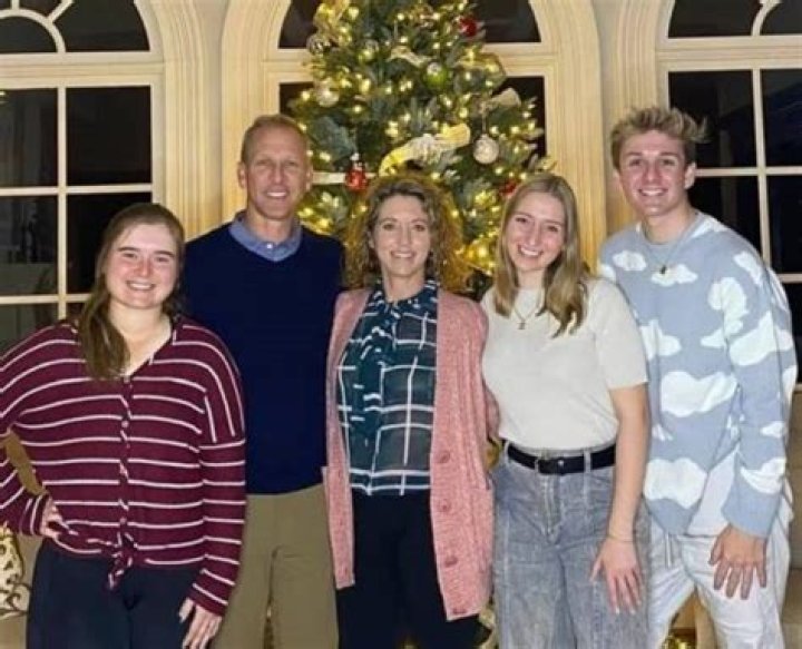 Carter Kench Age | Wiki, Net worth, Bio, Height, Girlfriend ?