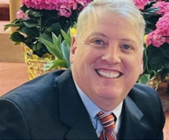 Dallin H Oaks- Net Worth, Bio, Age, Marriage, Height, Career ·