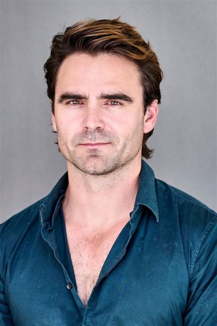 Dustin Clare |