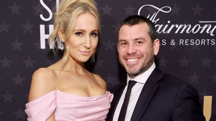 Is Nikki Glaser Married? Dive Into Her Relationship Status And Discover The Truths!