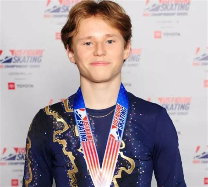 Meet His Sister Liza Malinin And Learn More |