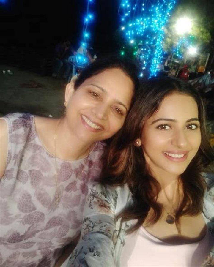 Rakul Preet Singh Biography, Age, Height, Husband, Net Worth, Family ·