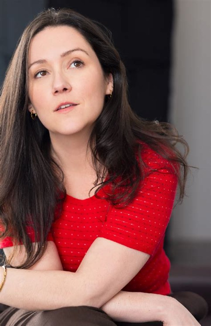 Shannon Woodward - CelebNetWorth